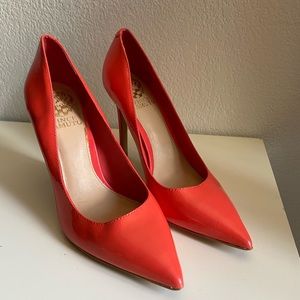 Vince camuto hot pink heel